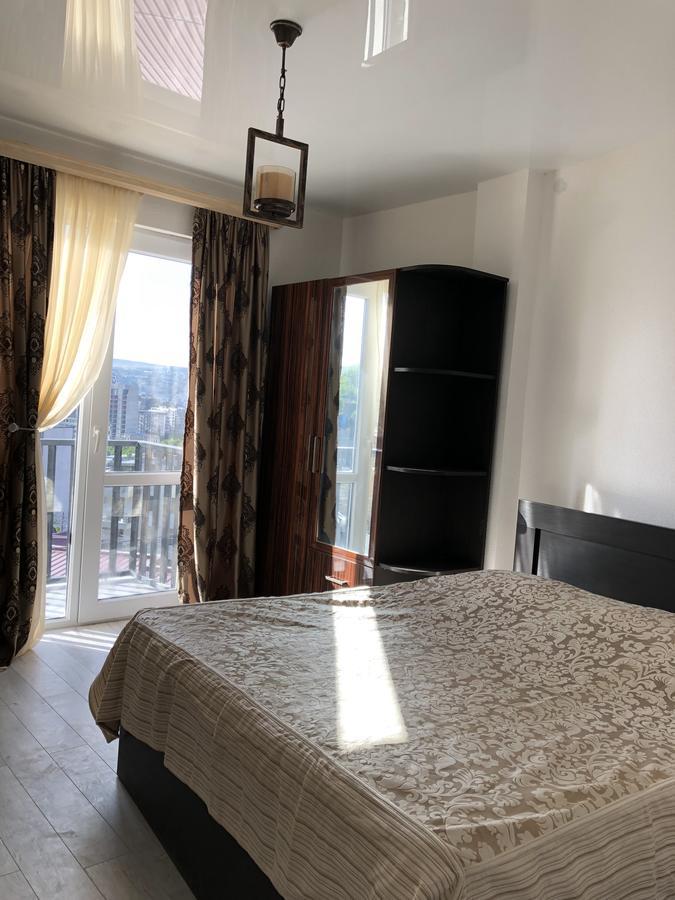 Hotel Lilu à Tbilissi Extérieur photo